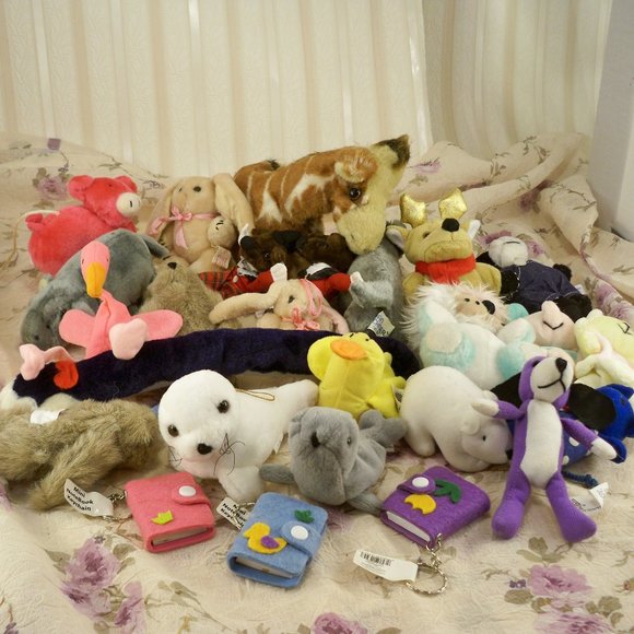 Small* Assorted Stuffed Animals Over 20 - Picture 2 of 6